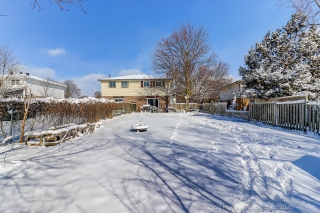 9 Loscombe Dr, Bowmanville, ON L1C 3S8, Canada, ,  