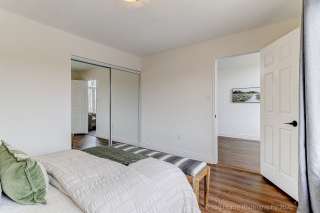 2444 Towne Blvd, Oakville, ON L6H 5X6, Canada, ,  