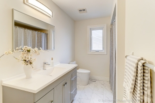 2444 Towne Blvd, Oakville, ON L6H 5X6, Canada, ,  