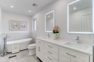 2444 Towne Blvd, Oakville, ON L6H 5X6, Canada, ,  