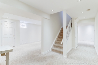 2444 Towne Blvd, Oakville, ON L6H 5X6, Canada, ,  