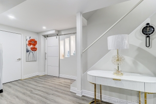 80 Lois Dr, Woodbridge, ON L4H 1H8, Canada, ,  