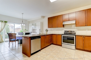 1045 Bob Scott Ct, Newmarket, ON L3X 3L5, Canada, ,  