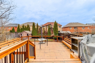 1045 Bob Scott Ct, Newmarket, ON L3X 3L5, Canada, ,  