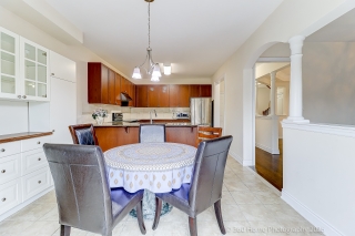 1045 Bob Scott Ct, Newmarket, ON L3X 3L5, Canada, ,  