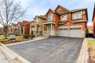 1045 Bob Scott Ct, Newmarket, ON L3X 3L5, Canada, ,  