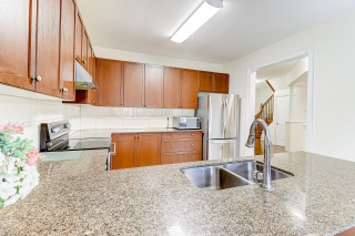 1045 Bob Scott Ct, Newmarket, ON L3X 3L5, Canada, ,  