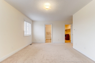 1045 Bob Scott Ct, Newmarket, ON L3X 3L5, Canada, ,  