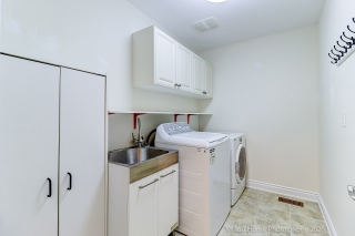 1045 Bob Scott Ct, Newmarket, ON L3X 3L5, Canada, ,  