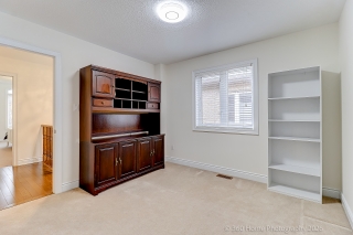 1045 Bob Scott Ct, Newmarket, ON L3X 3L5, Canada, ,  