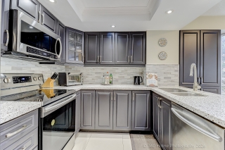 Unit 204-45 Kingsbridge Garden Cir, Mississauga, ON L5R 4B1, Canada, ,  