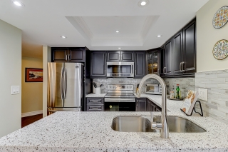 Unit 204-45 Kingsbridge Garden Cir, Mississauga, ON L5R 4B1, Canada, ,  