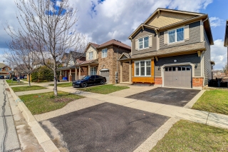 1011 Leger Wy, Milton, ON L9T 8B9, Canada, ,  