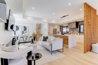 2498 Frankfield Rd, Mississauga, ON L5K 2A6, Canada, ,  