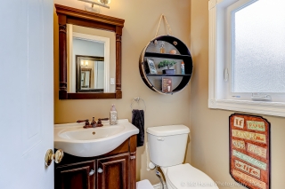 13 Eves Ct, Newmarket, ON L3Y 7P8, Canada, ,  