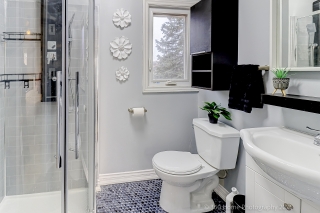 13 Eves Ct, Newmarket, ON L3Y 7P8, Canada, ,  