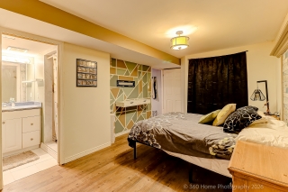 13 Eves Ct, Newmarket, ON L3Y 7P8, Canada, ,  