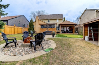 13 Eves Ct, Newmarket, ON L3Y 7P8, Canada, ,  