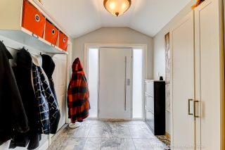 13 Eves Ct, Newmarket, ON L3Y 7P8, Canada, ,  