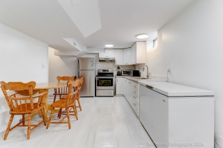 4 Mayflower St, Whitby, ON L1N 8B1, Canada, ,  