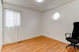 4 Mayflower St, Whitby, ON L1N 8B1, Canada, ,  