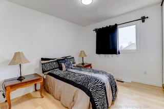 4 Mayflower St, Whitby, ON L1N 8B1, Canada, ,  