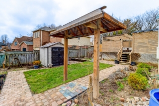 4 Mayflower St, Whitby, ON L1N 8B1, Canada, ,  