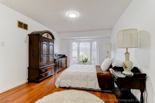 4 Mayflower St, Whitby, ON L1N 8B1, Canada, ,  
