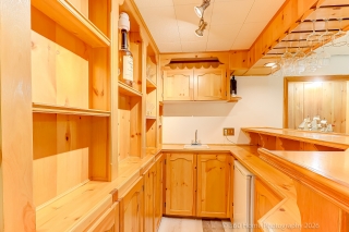 4 Mayflower St, Whitby, ON L1N 8B1, Canada, ,  