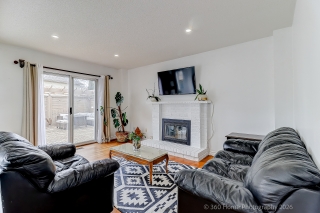 4 Mayflower St, Whitby, ON L1N 8B1, Canada, ,  