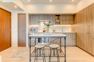 Unit 1215-17 Bathurst St, Toronto, ON M5V 2N8, Canada, ,  