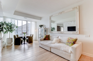 Unit 1215-17 Bathurst St, Toronto, ON M5V 2N8, Canada, ,  