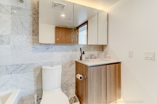 Unit 1215-17 Bathurst St, Toronto, ON M5V 2N8, Canada, ,  