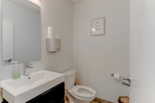 Unit 8-125 Hawkview Blvd, Woodbridge, ON L4H 3T7, Canada, ,  