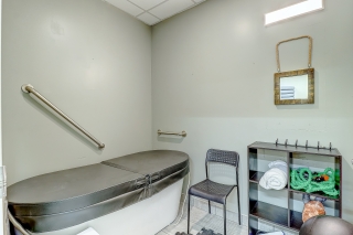 Unit 8-125 Hawkview Blvd, Woodbridge, ON L4H 3T7, Canada, ,  