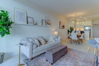 Unit 604-1 Leaside Park Dr, Toronto, ON M4H 1R1, Canada, ,  