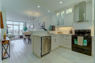 Unit 604-1 Leaside Park Dr, Toronto, ON M4H 1R1, Canada, ,  