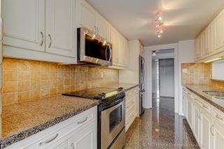 Unit 1705-44 Gerrard St W, Toronto, ON M5G 2K2, Canada, ,  