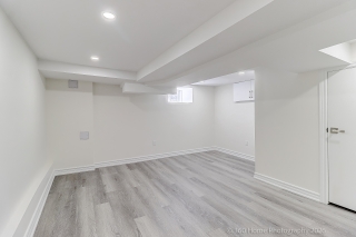 4 Andrews Ave, Toronto, ON M6J 1S3, Canada, ,  