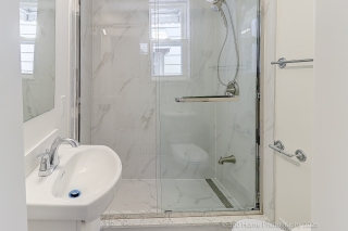 4 Andrews Ave, Toronto, ON M6J 1S3, Canada, ,  