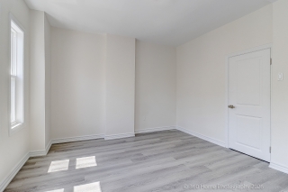 4 Andrews Ave, Toronto, ON M6J 1S3, Canada, ,  