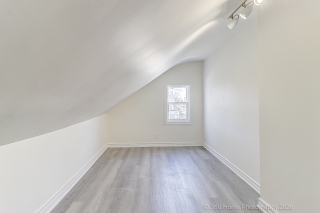 4 Andrews Ave, Toronto, ON M6J 1S3, Canada, ,  