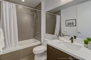 Unit 603-399 Adelaide St W, Toronto, ON M5V 1S1, Canada, ,  