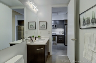 Unit 603-399 Adelaide St W, Toronto, ON M5V 1S1, Canada, ,  
