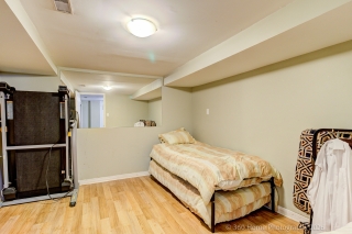 122 McGillivray Ave, North York, ON M5M 2Y6, Canada, ,  
