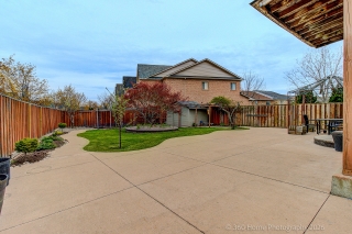806 White Clover Way, Mississauga, ON L5V 3C5, Canada, ,  