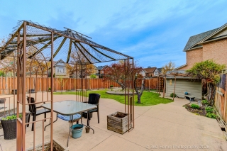 806 White Clover Way, Mississauga, ON L5V 3C5, Canada, ,  