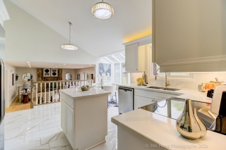 1201 Kingdale Rd, Newmarket, ON L3Y 4W1, Canada, ,  