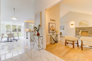 1201 Kingdale Rd, Newmarket, ON L3Y 4W1, Canada, ,  