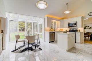 1201 Kingdale Rd, Newmarket, ON L3Y 4W1, Canada, ,  